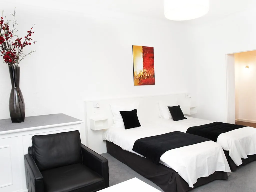 **  Hotel Satellite Bruxelas Bélgica