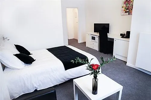 **  Hotel Satellite Bruxelas Bélgica